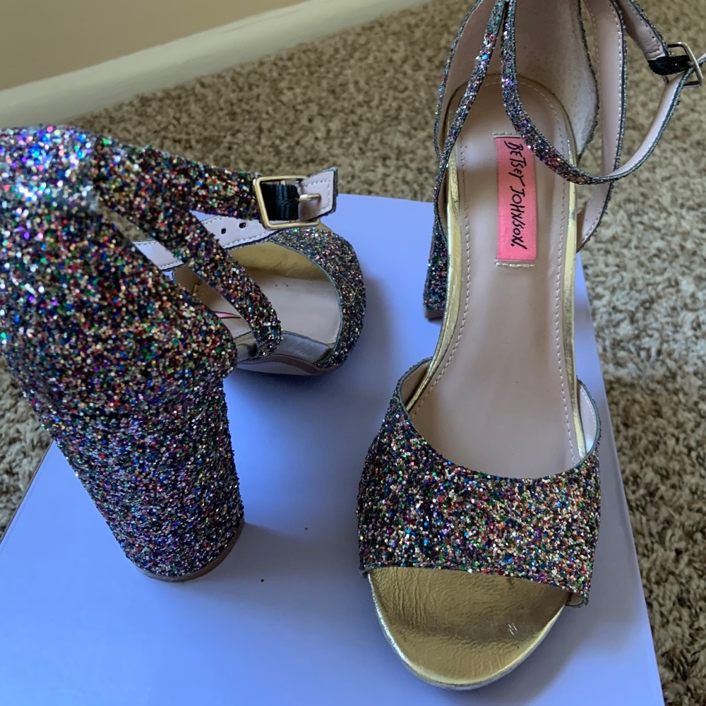 Sequins heels